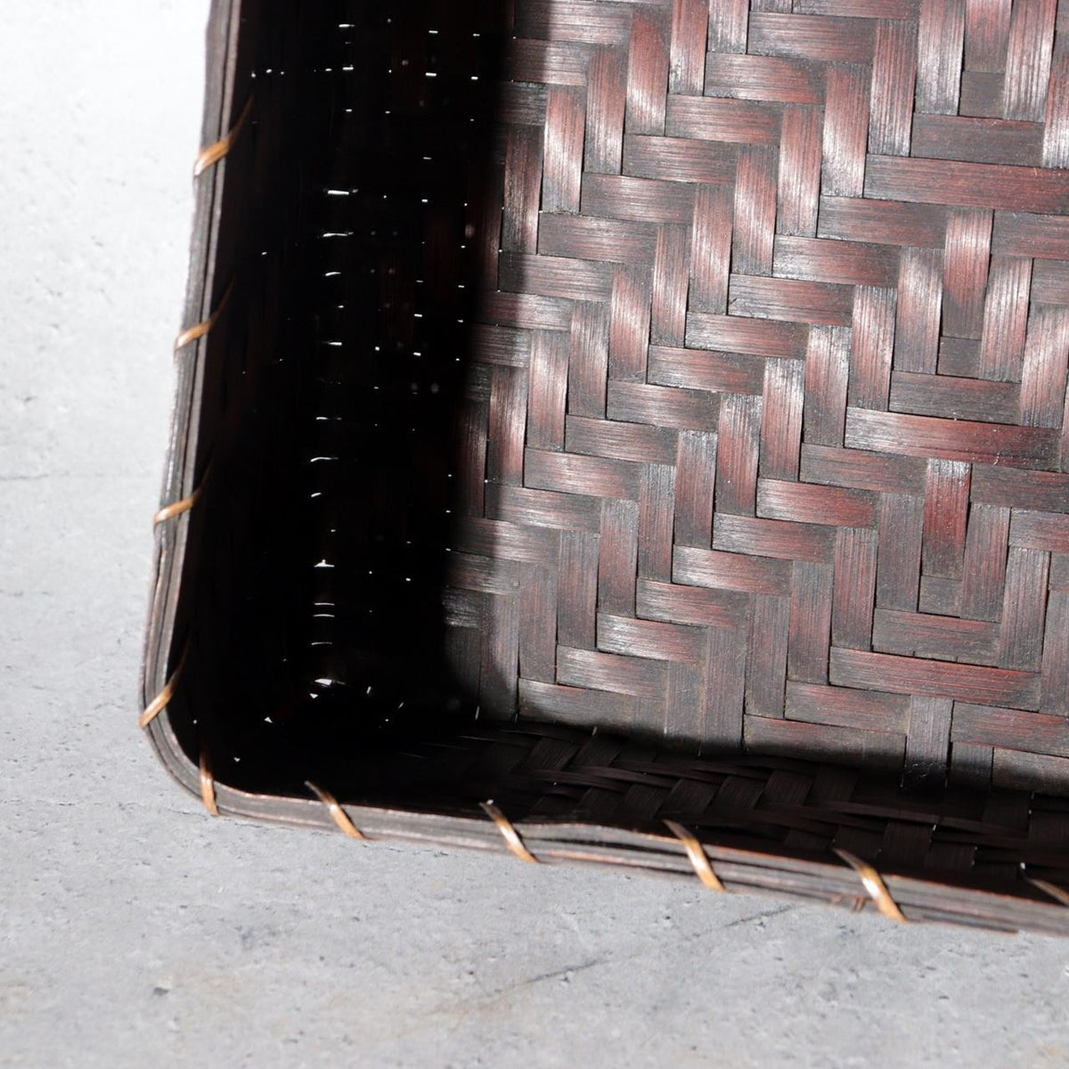 Vintage Japanese Bamboo Woven Rectangular Deep Box Geometric Pattern8