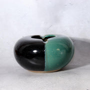 Japanese Ushinoto Kiln Round Vessel Iconic Green & Black Bi-color Design pottery4