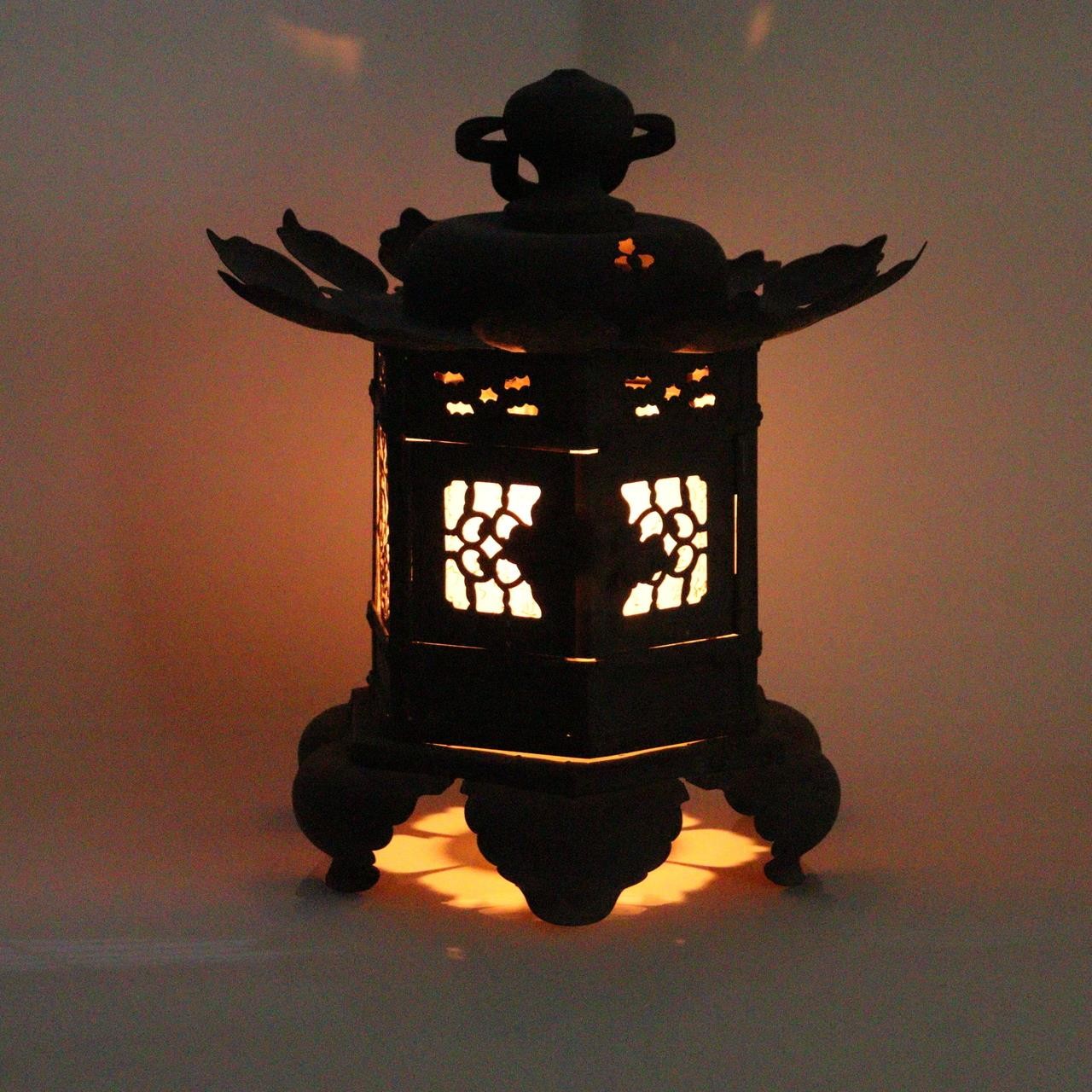 Japanese Kyoto Antique Bronze Lotus Temple Lantern Toro Buddhist Altar 33cm3