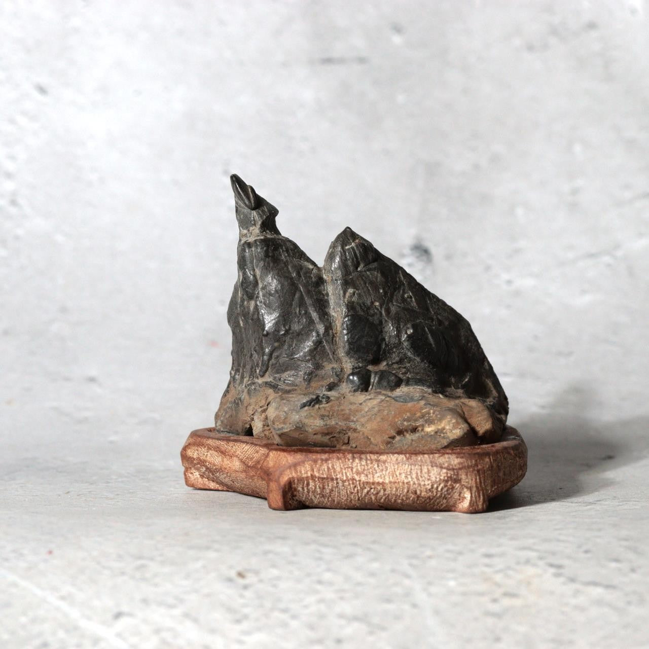 Japanese Suiseki Viewing Stone Miniature Mountain Scholar Rock SS23616