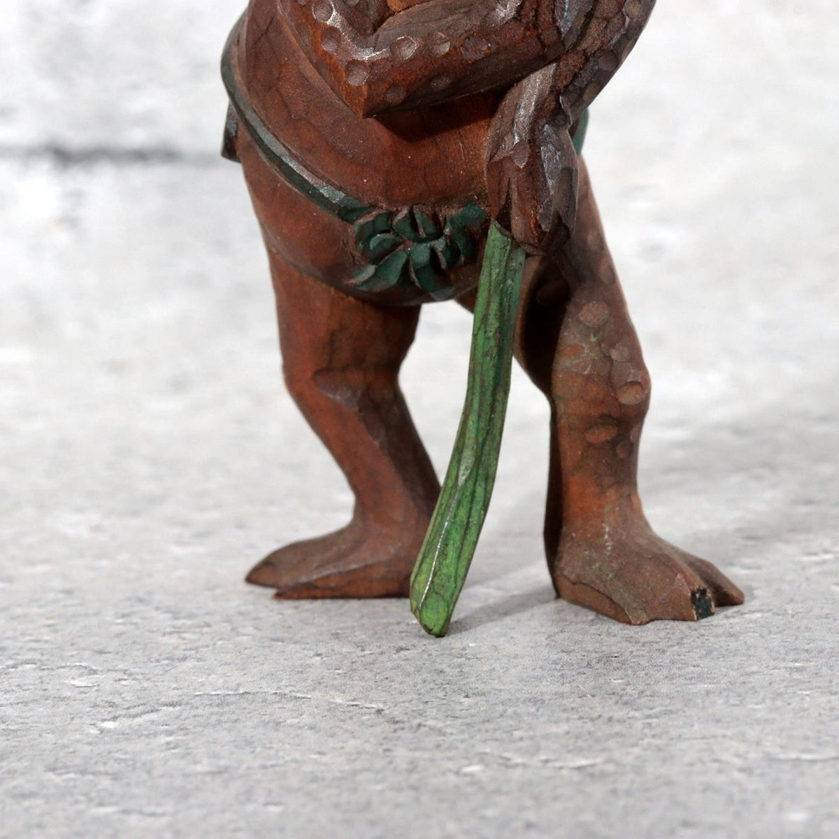 Vintage Japanese Wood Carved Frog with Lotus Leaf Umbrella – WO65511