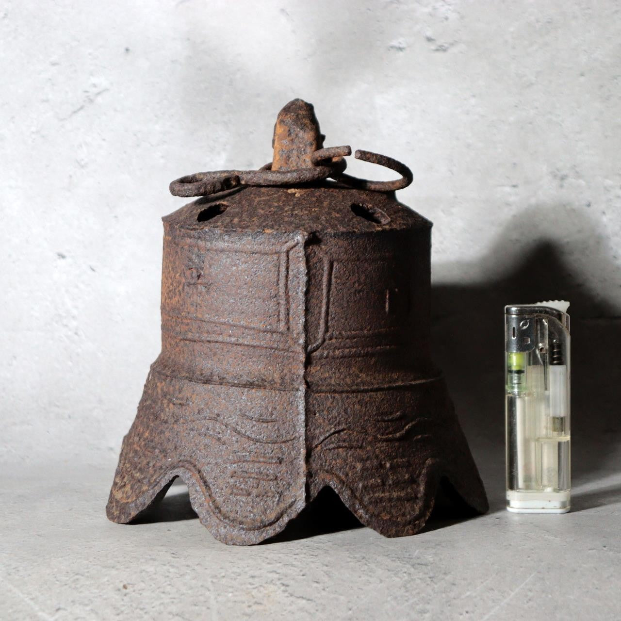 ●●　Antique Japanese Cast Iron Hanging Bell with Raised Kanji Characters BOSa631