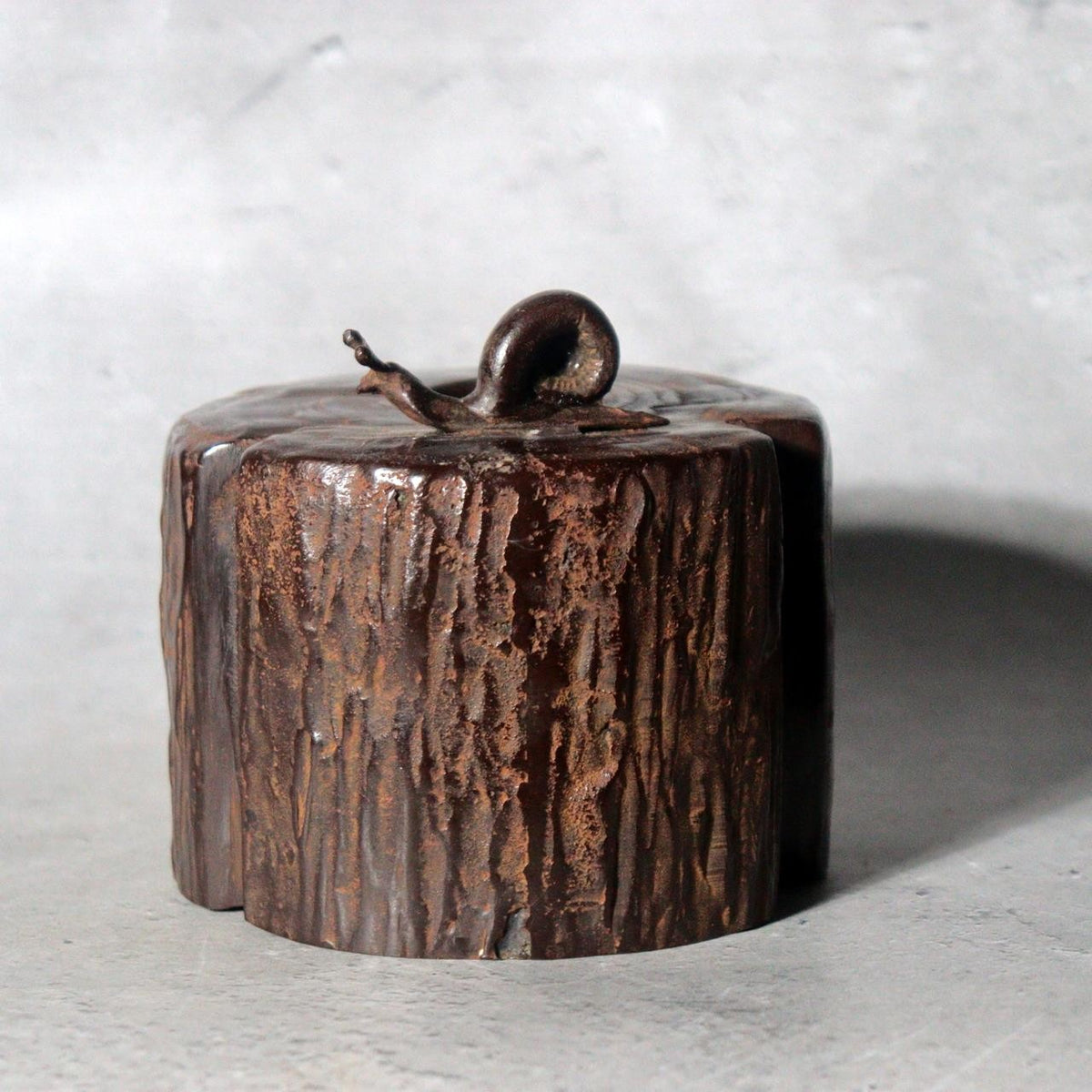 Vintage Japanese Takaoka Cast Bronze Vase Tree Stump Snail Getsuho7