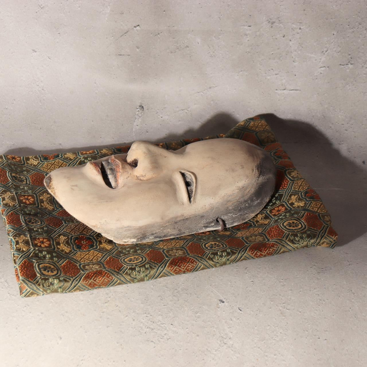 Japanese Antique Wooden Mask Female Woman Noh Kagura Style & Brocade Bag MSK5265