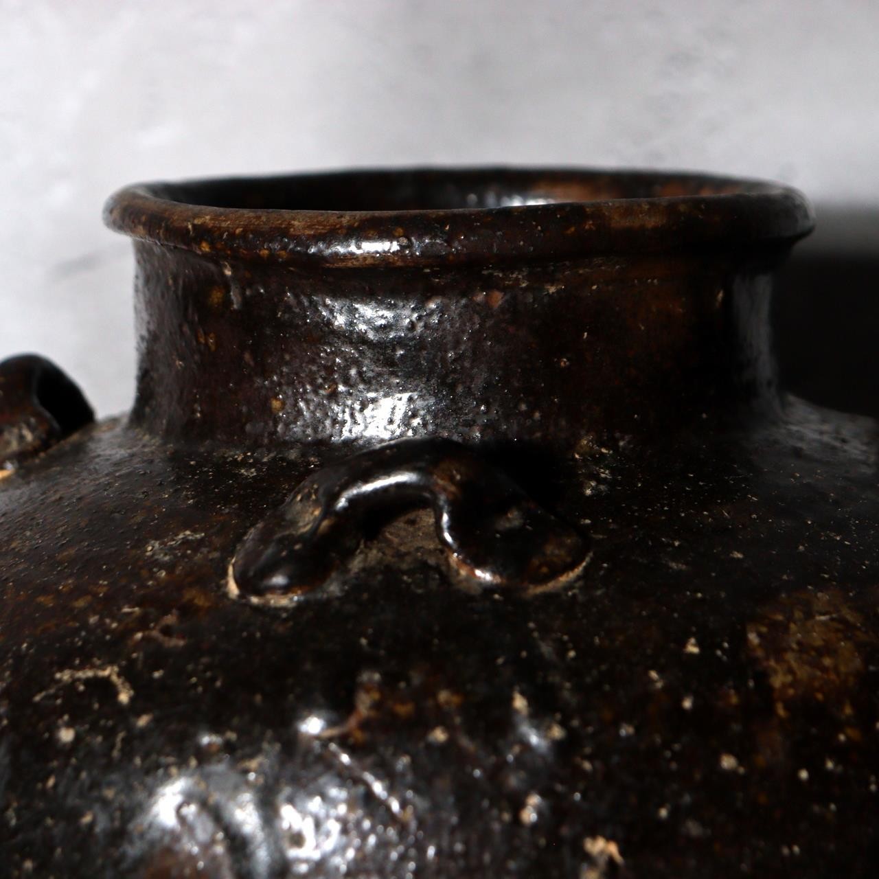 Antique Japanese Shiga Folk Kiln Pottery Iron Glaze Shiji-ko Four-Lug Jar PV31117