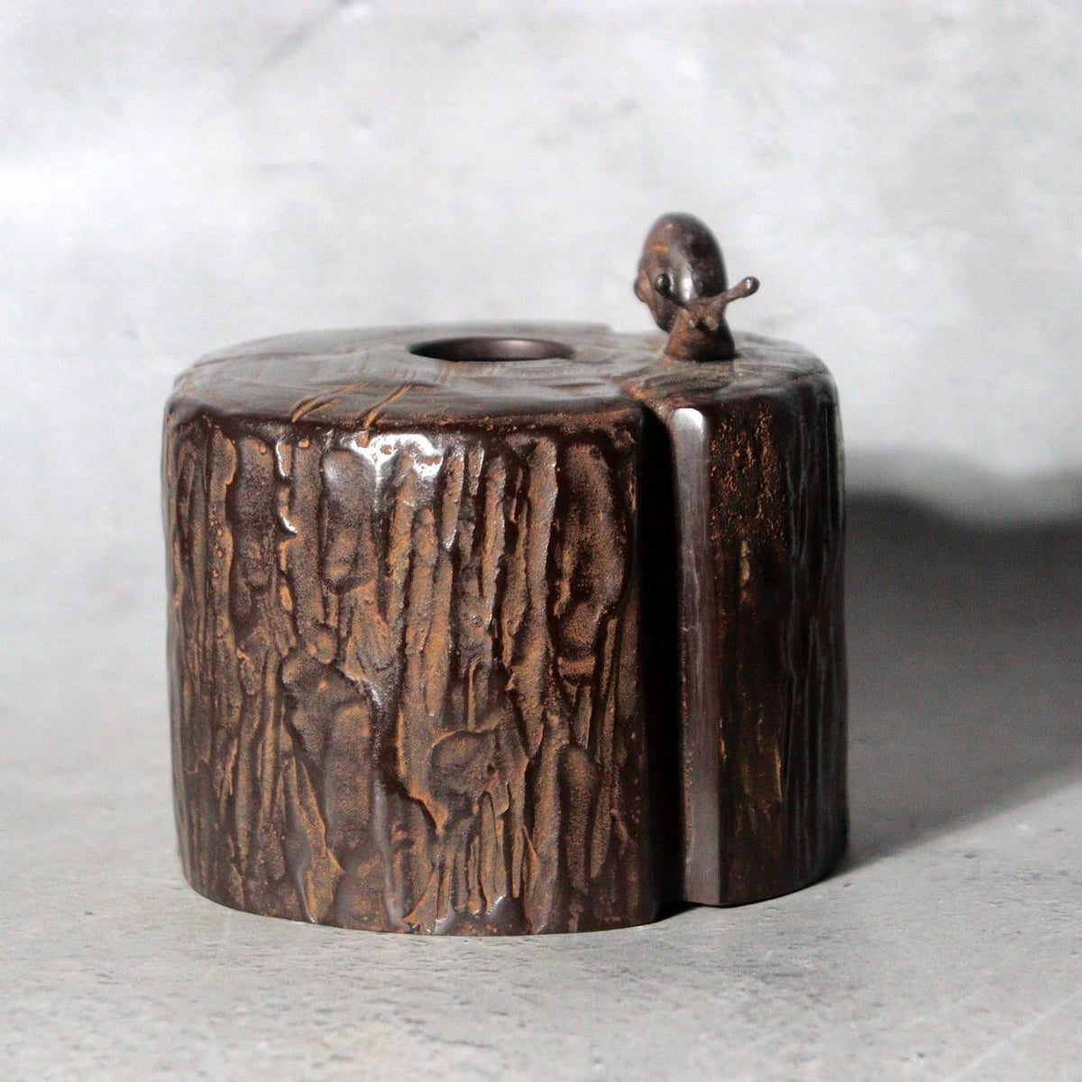 Vintage Japanese Takaoka Cast Bronze Vase Tree Stump Snail Getsuho8