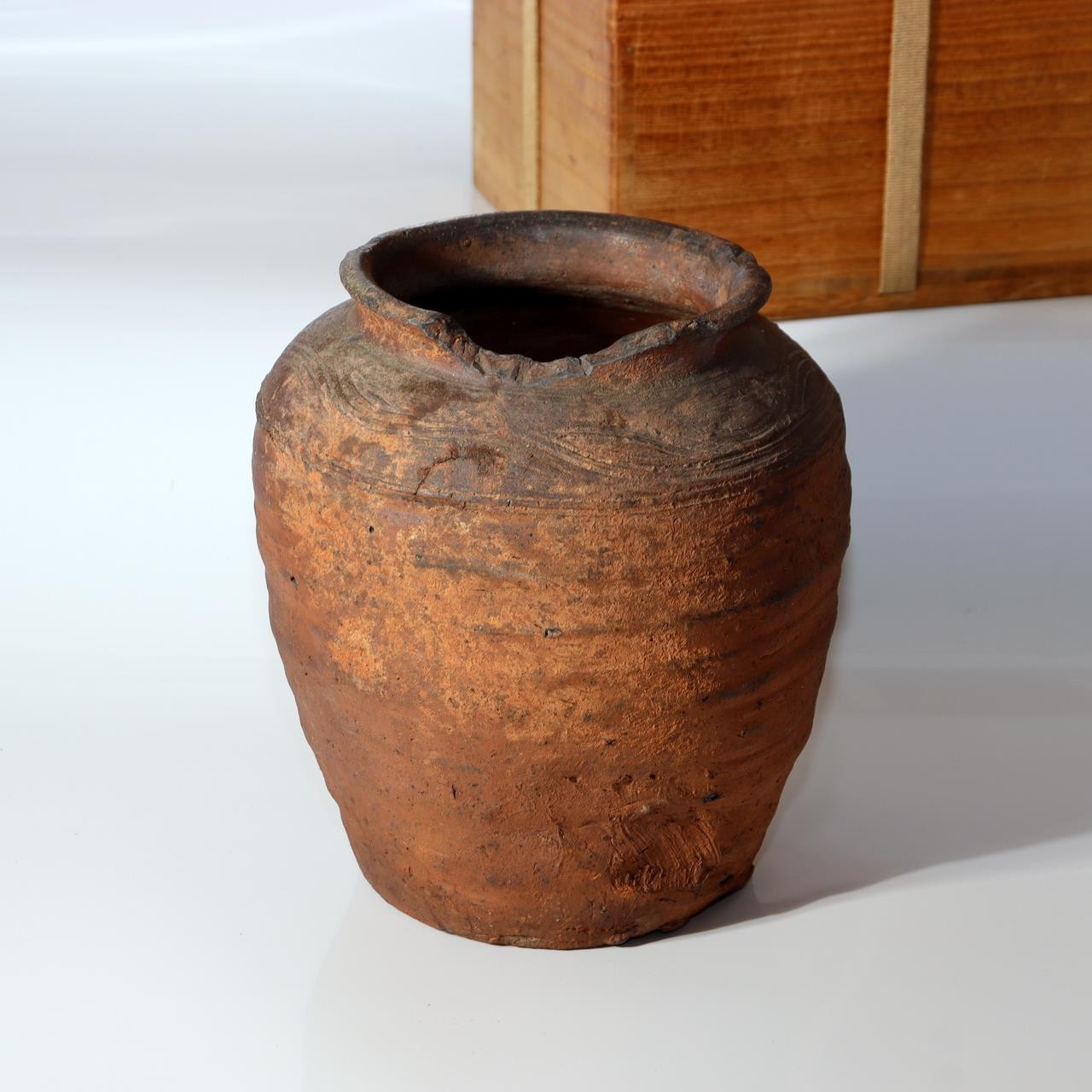 Antique Tokoname Tsubo Jar Muromachi Momoyama Ubakuchi Kiln Mark Wabi Sabi Japan0