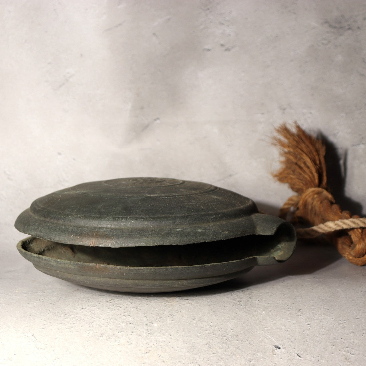 Japanese Antique Bronze Gong Waniguchi Temple Shrine Bell Meiji Era 22cm BOS99818