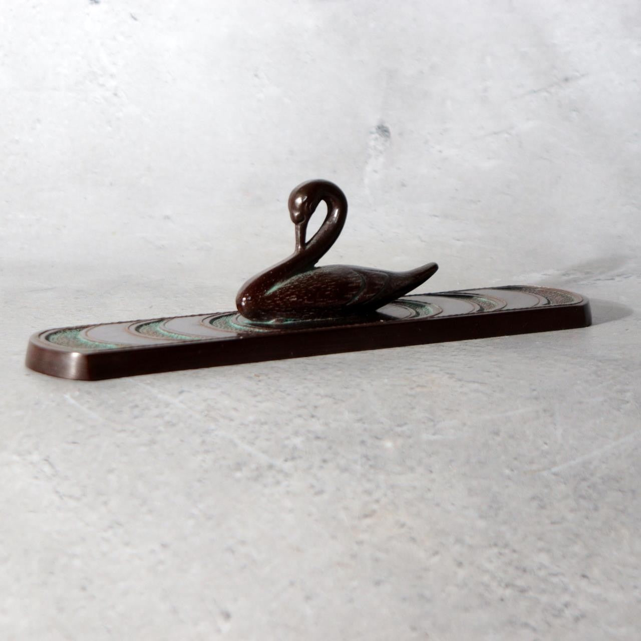 Japanese Takaoka Cast Bronze Silver Inlay Swan Paperweight Okimono Tomobako3