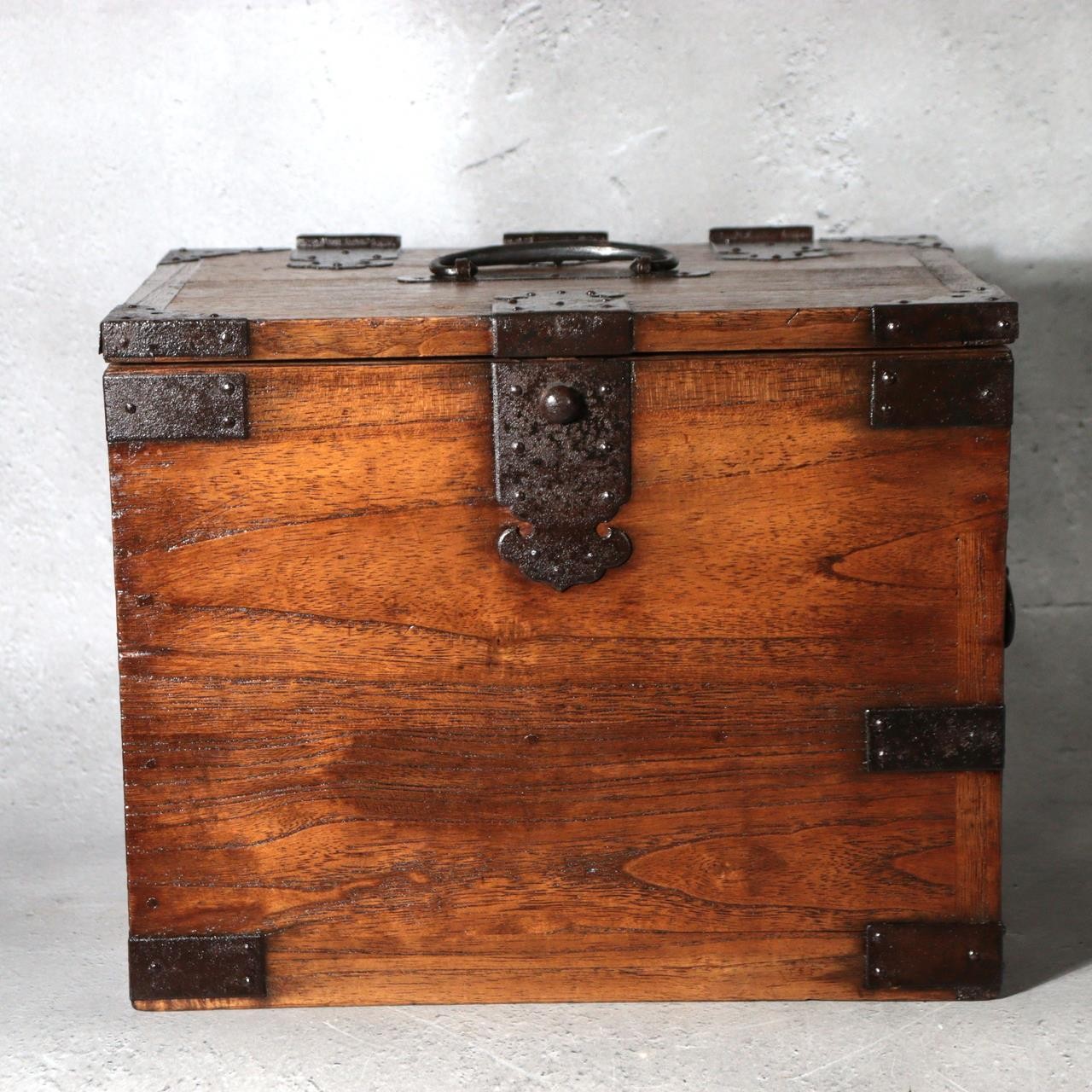 Antique Small Meiji Japanese Wooden Suzuribako Writing Box Ko dansu WO62911