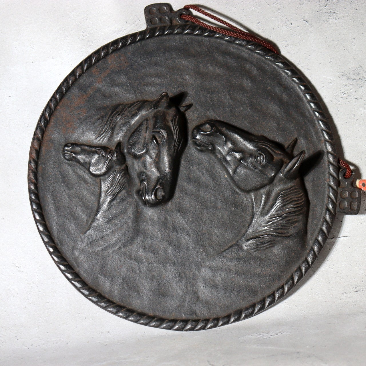 Japanese Nambu Tekki Cast Iron Wall Plaque - Horse Relief Decor 30cm BOSa250