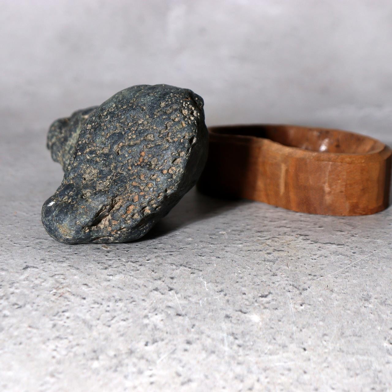 Japanese Suiseki Viewing Stone Standing Mountain Sugata-ishi Natural Formation9