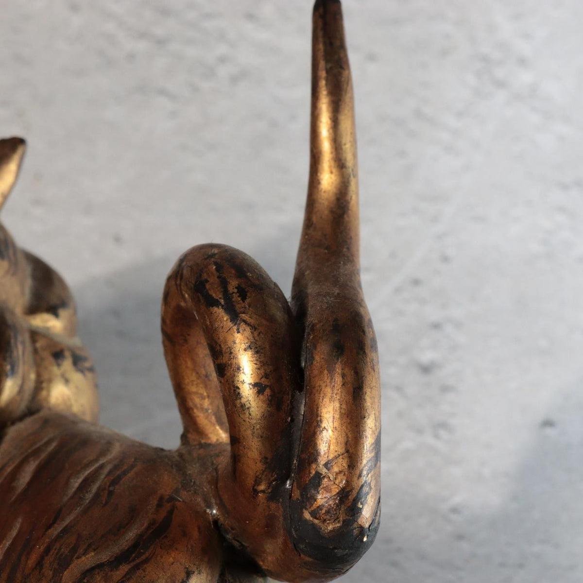Antique Edo Gilt Wood Neko Tora Cat Tiger Samurai Kabuto Maedate Helmet Crest15