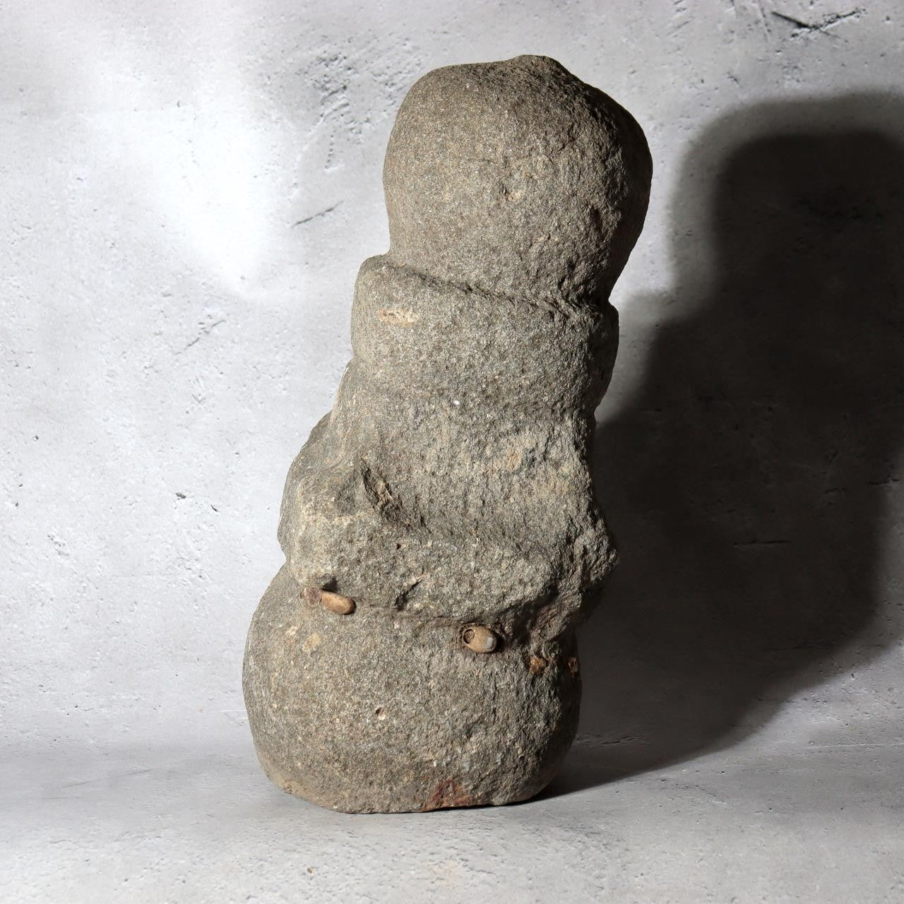 Antique Japanese Stone Gorinto Five-Element Pagoda Edo Period Maritime Shells3