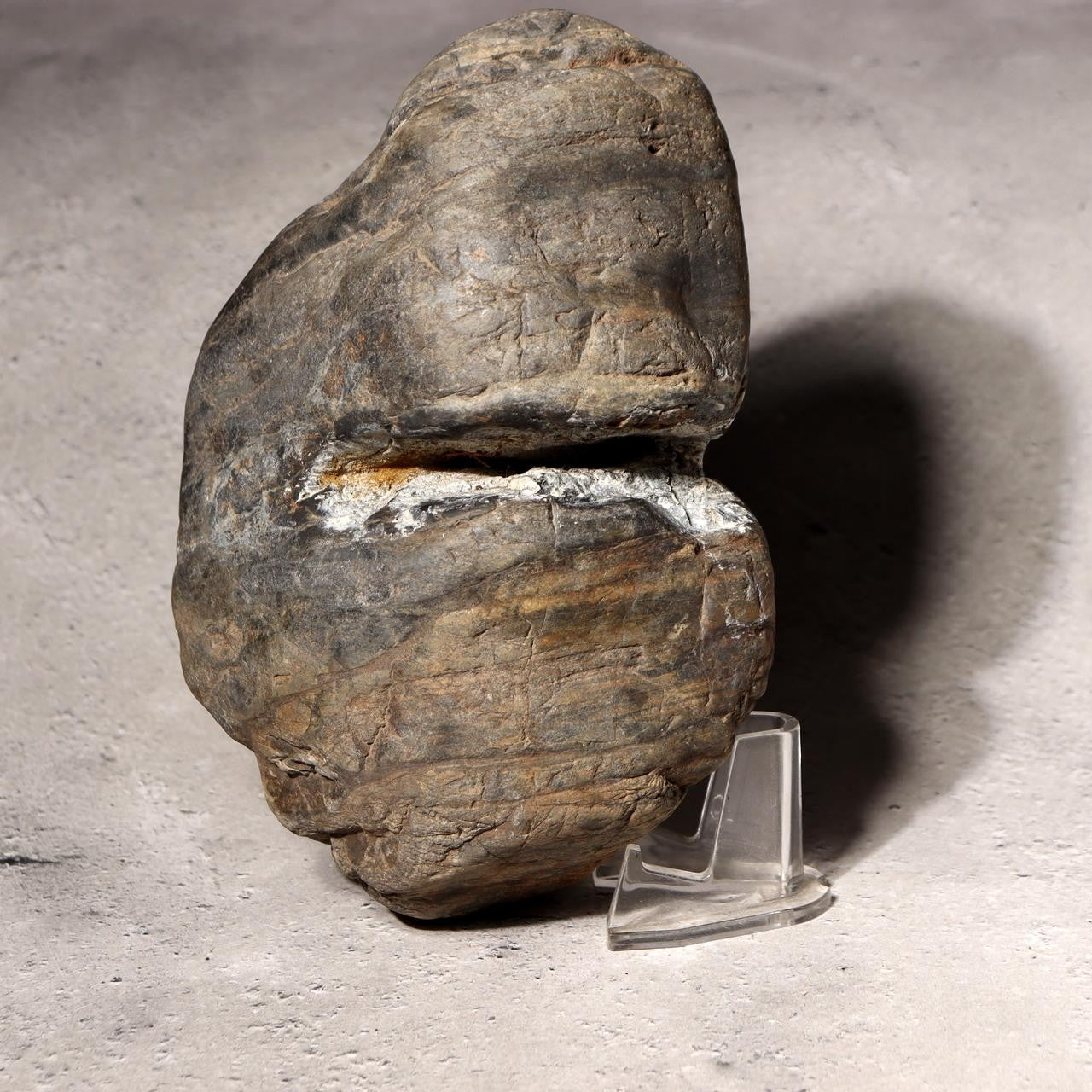 Japanese Suiseki Viewing Stone Natural River Rock White Vein Rustic Zen Art0