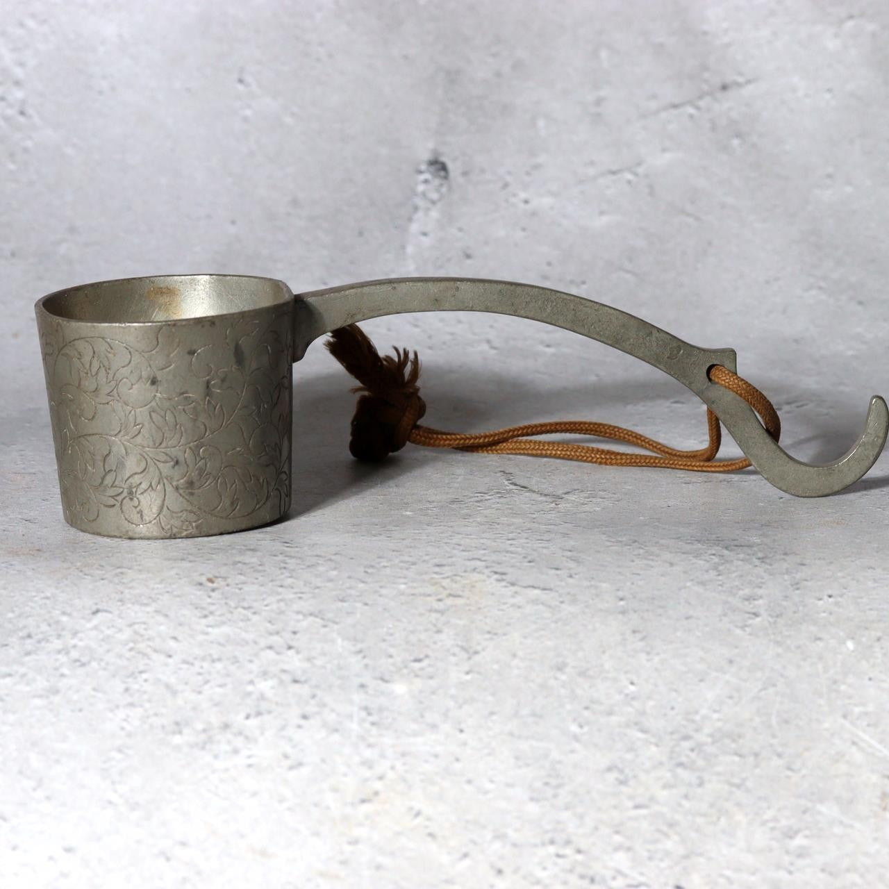 Antique Japanese Pewter Bajou-Shaku Samurai Horseback Sake Ladle Cup Engraved6