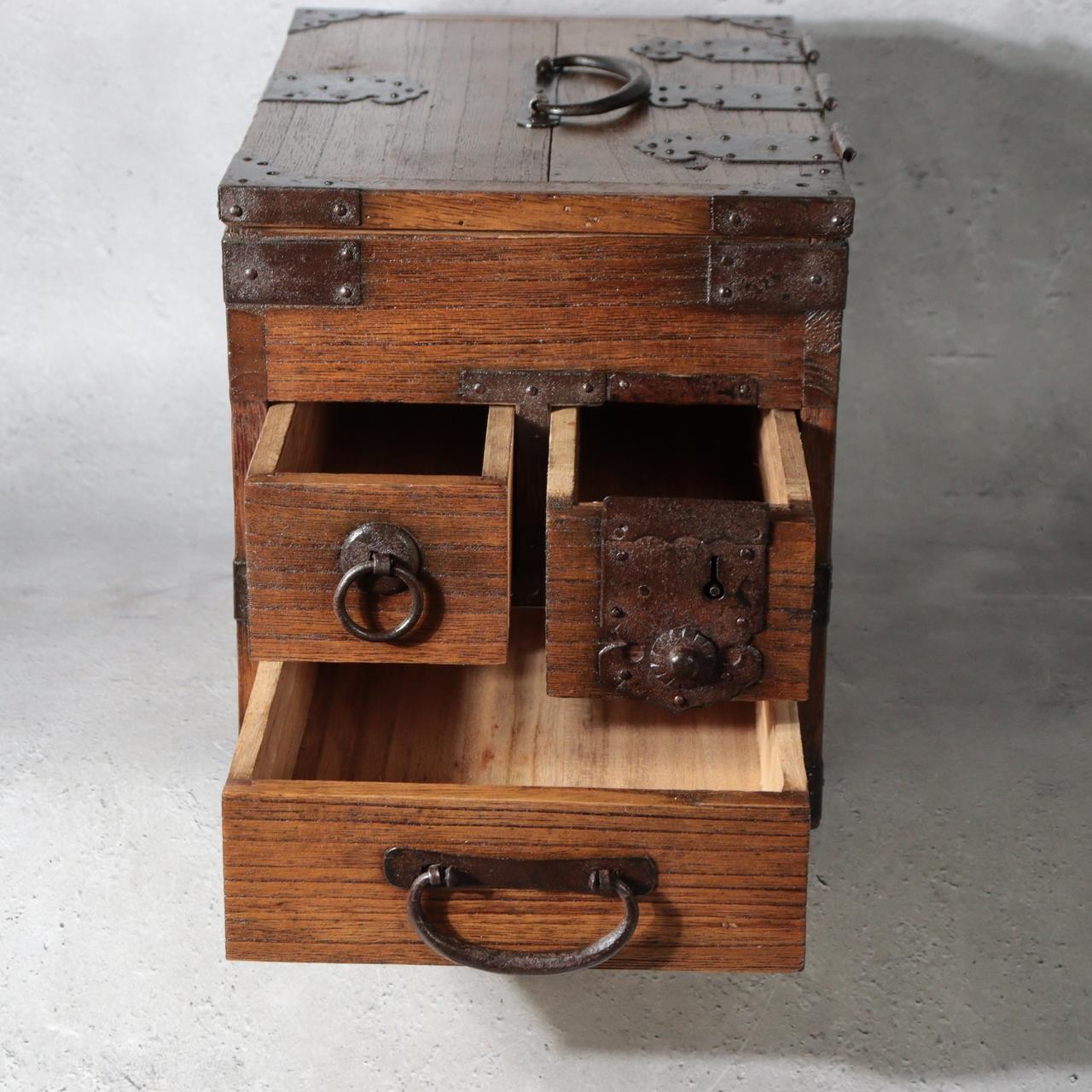 Antique Small Meiji Japanese Wooden Suzuribako Writing Box Ko dansu WO6296
