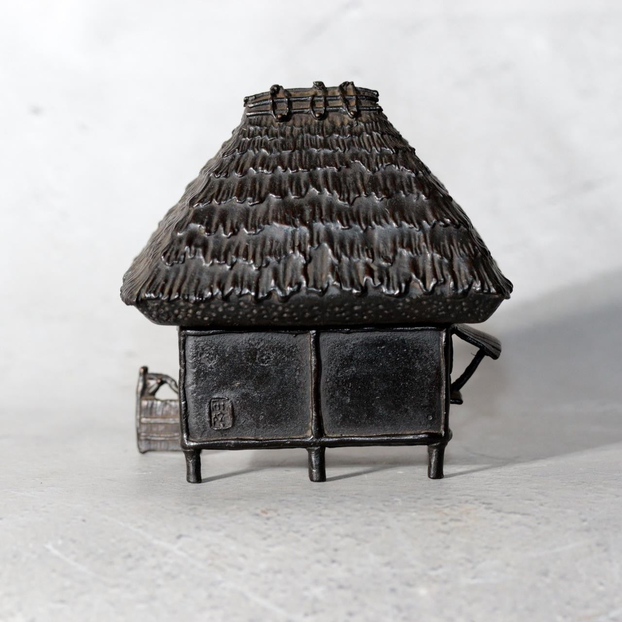Japanese Cast Bronze Thatched House Incense Burner Koro Kensai II Tomobako4