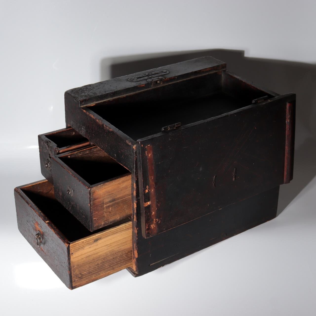 Antique Late Edo Japanese Wooden Black Kake Suzuri Portable Writing Box WO6212