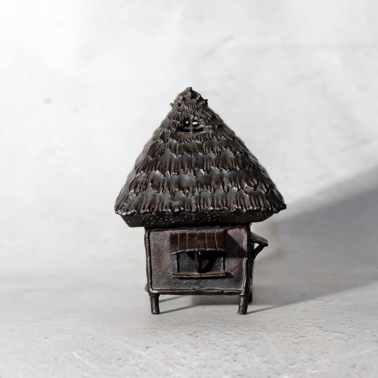 Japanese Cast Bronze Thatched House Incense Burner Koro Kensai II Tomobako5