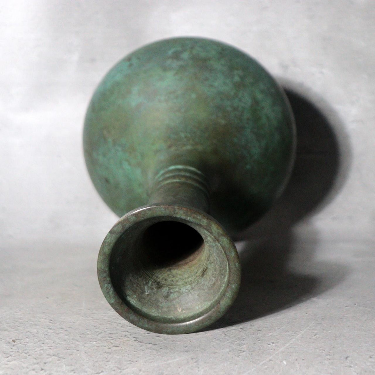 Vintage Japanese Takaoka Cast Bronze Vase Crane Neck by Zuiho Green Patina7