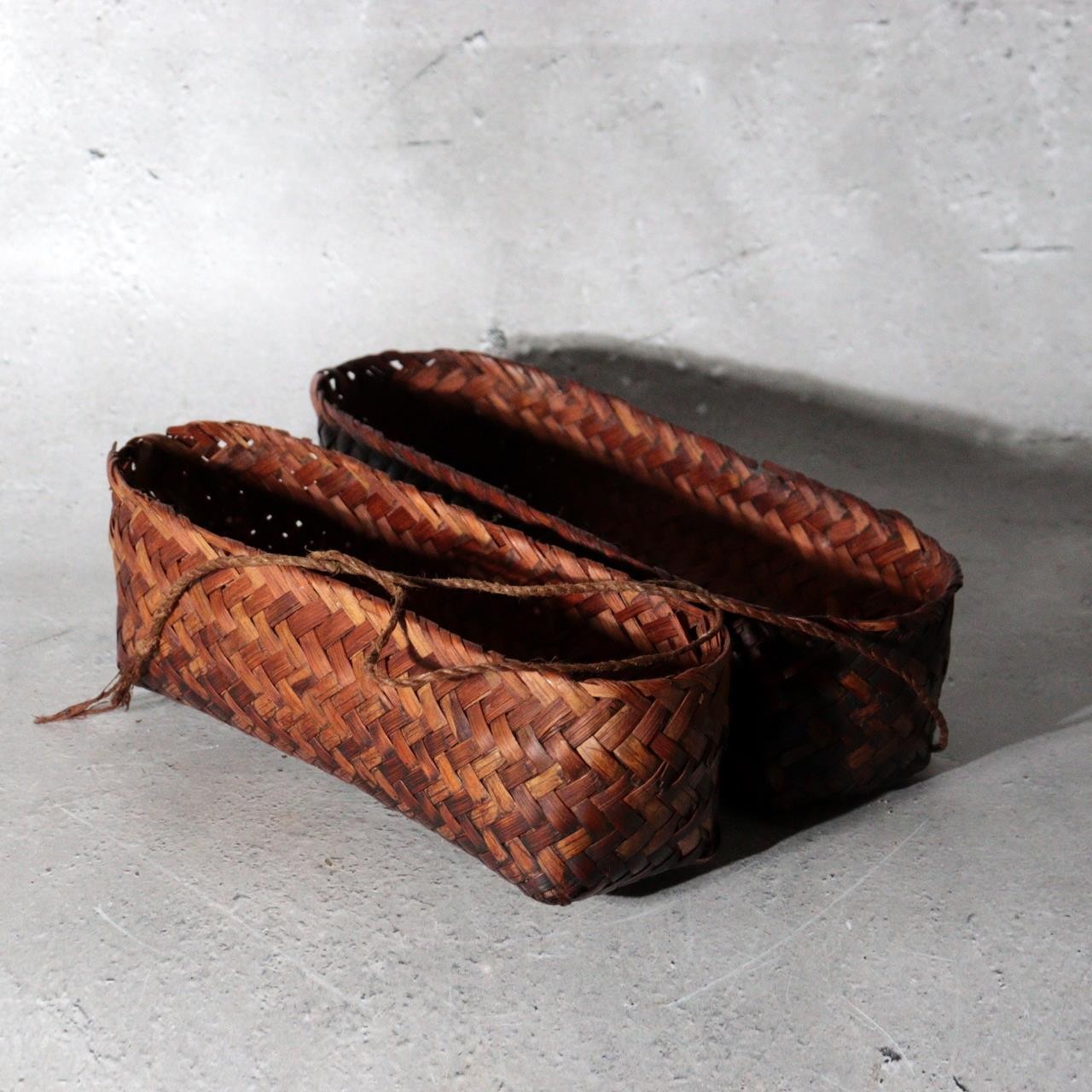 Japanese Vintage Antique Mingei Bamboo Basket & Ikkanbari-style Tea Caddy Set9