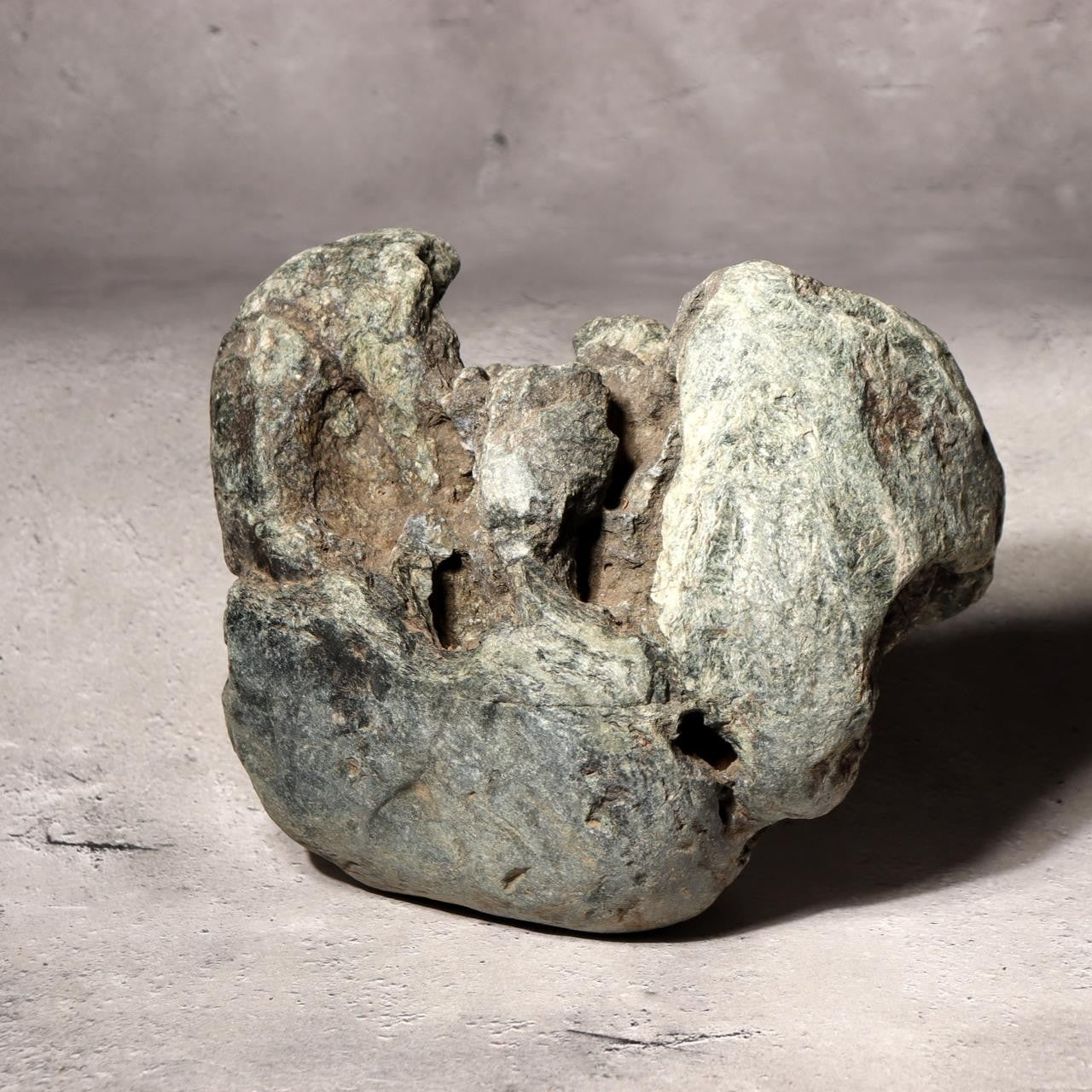 Japanese Suiseki Viewing Stone Green Sanba Chlorite Mountain Landscape 4.2kg4