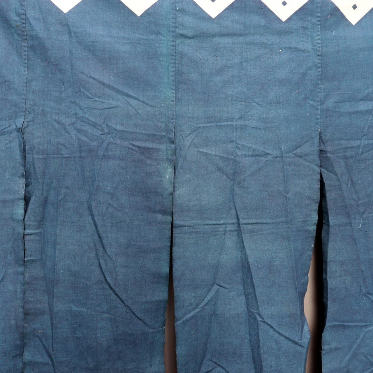 Antique Japanese Indigo Dyed Noren Curtain Large Yotsume Crest BRKW17510
