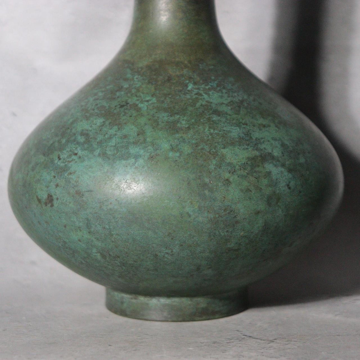 Vintage Japanese Takaoka Cast Bronze Vase Crane Neck by Zuiho Green Patina4