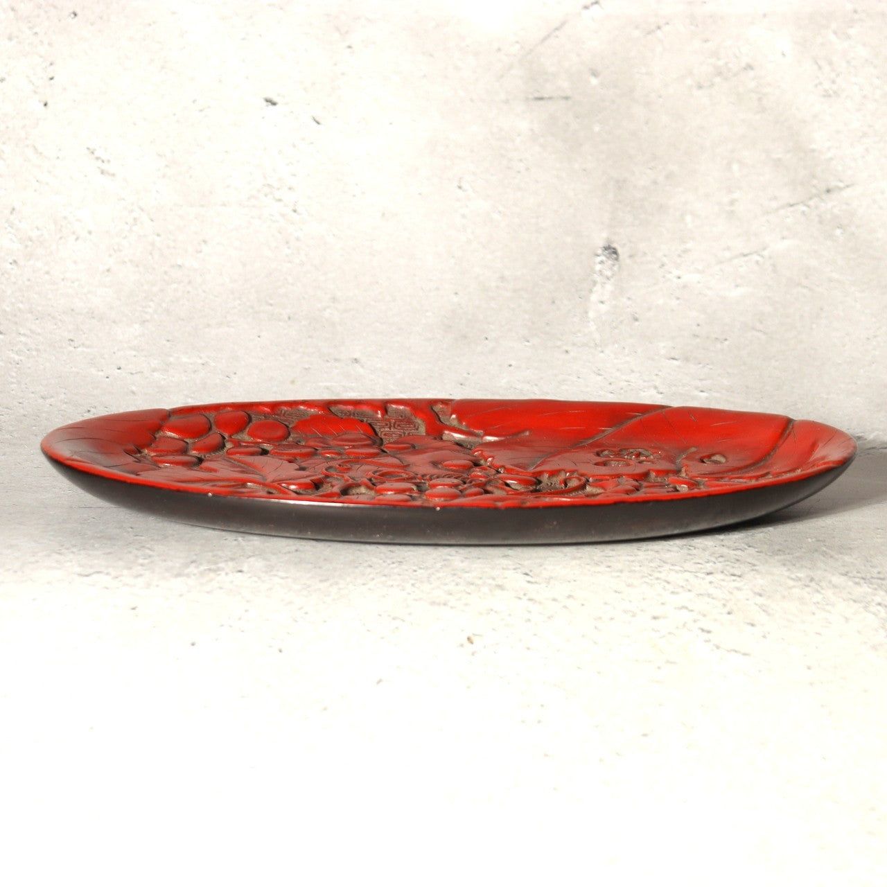 Japanese Vintage Carved Wood Lacquer Tray Tsuishu Red Grapes Design Small WO51215