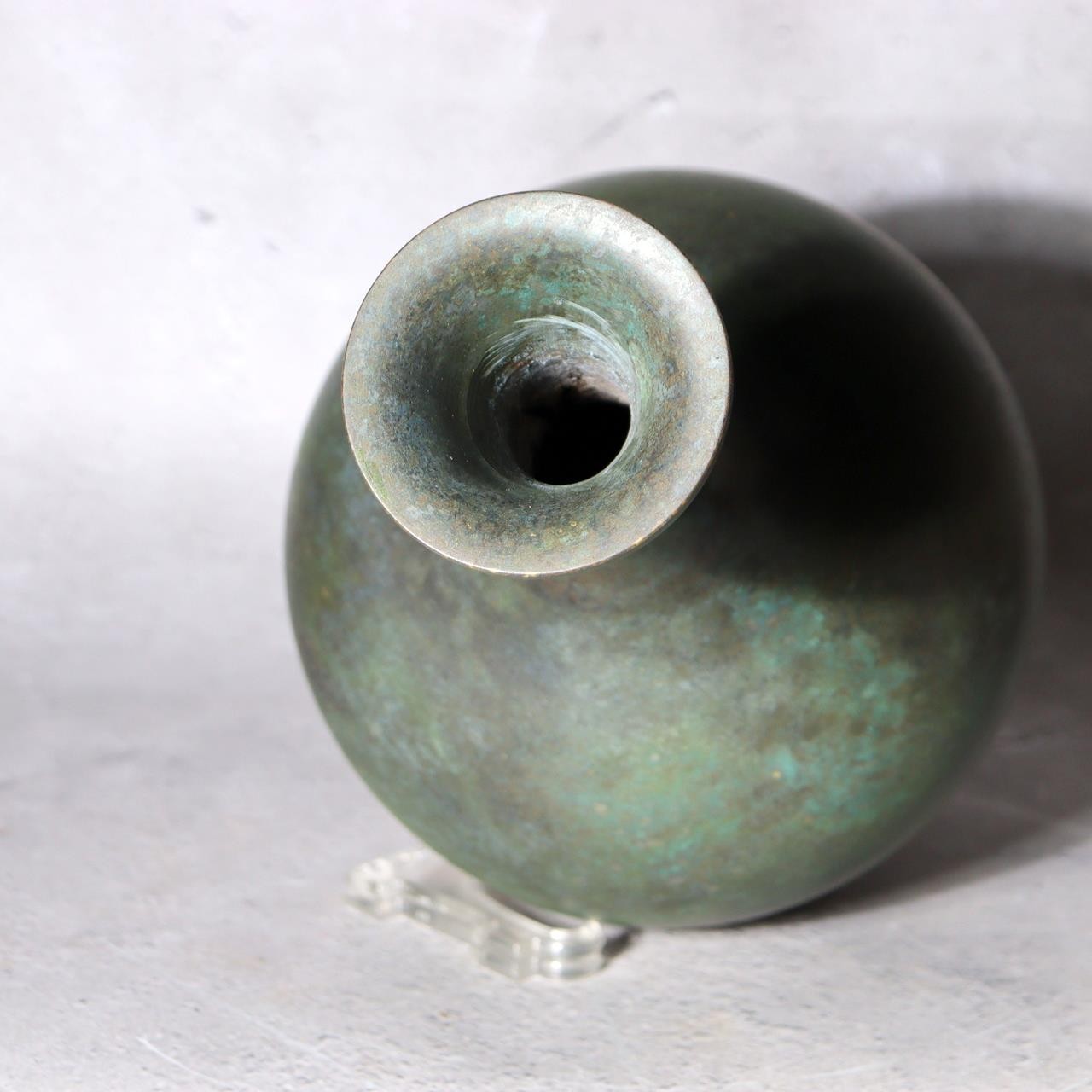 Takaoka Bronze Vase  Gousho Ancient Verdigris Patina Classic Trumpet Neck Japan5