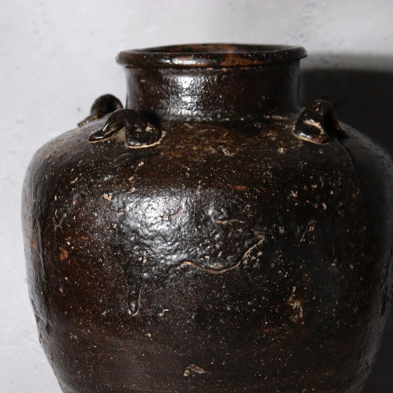 Antique Japanese Shiga Folk Kiln Pottery Iron Glaze Shiji-ko Four-Lug Jar PV31122