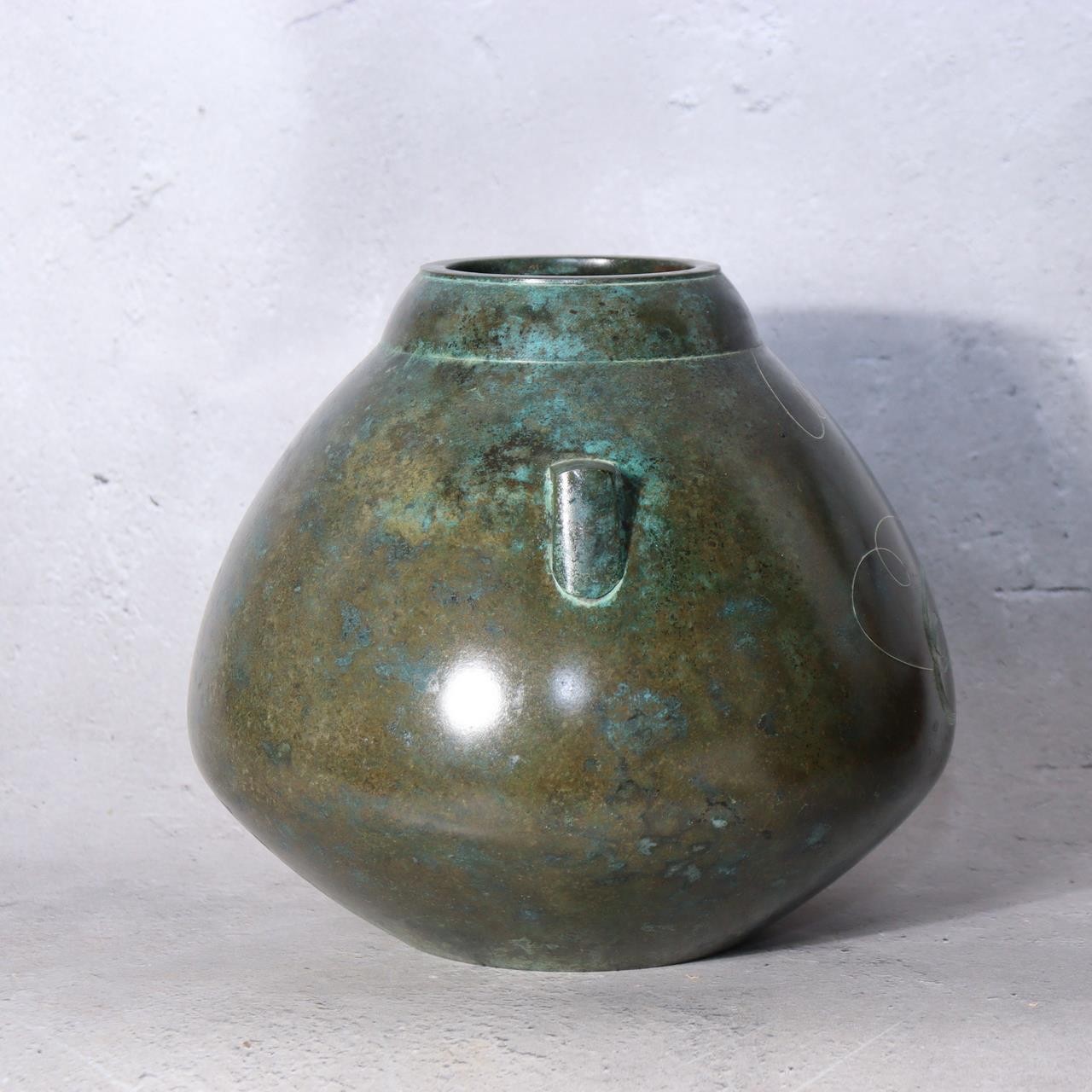 Vintage Japanese Signed Bronze Vase Silver Inlay Showa Modern Abstract Design10