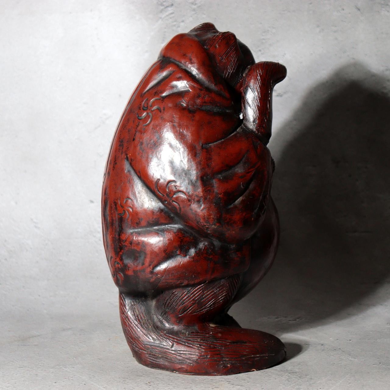 Vintage Japanese Ceramic Tanuki Okimono Tokoname Ware Beckoning Pose PCP3144