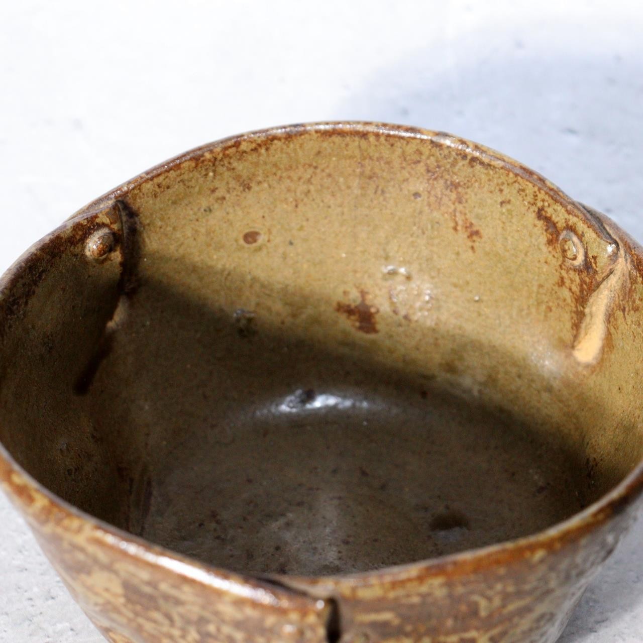 Unique Modern Japanese Studio Pottery Henkei Chawan Rivet-Like Tea Bowl 170g5