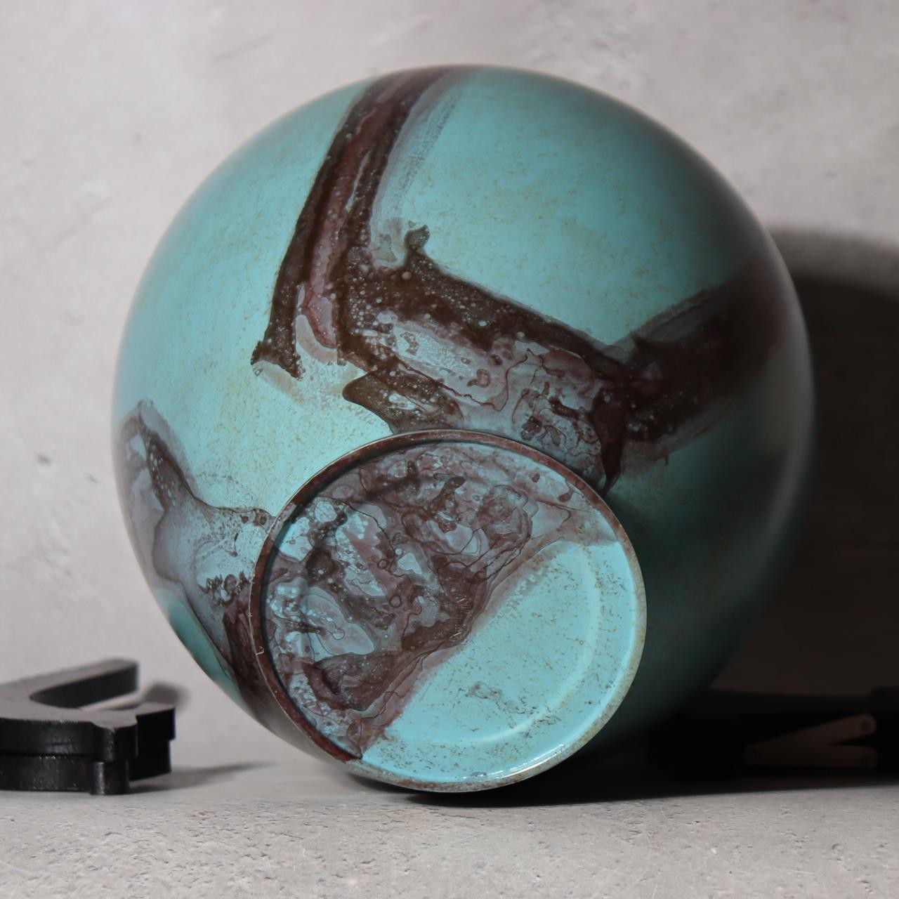 Japanese Cast Bronze Vase - Houn (Masaya Hasegawa) - Turquoise Marble Design4