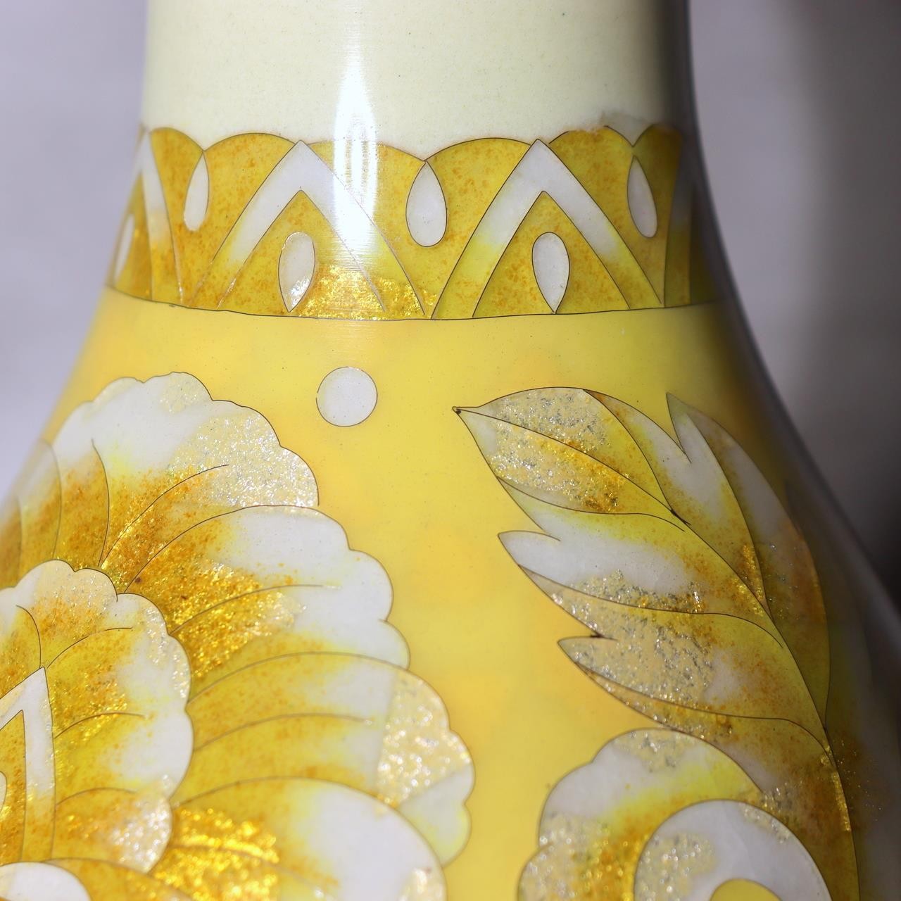 Vintage Japanese Cloisonne Enamel Vase Ota Hiroaki Pure Silver Rim OSV1013