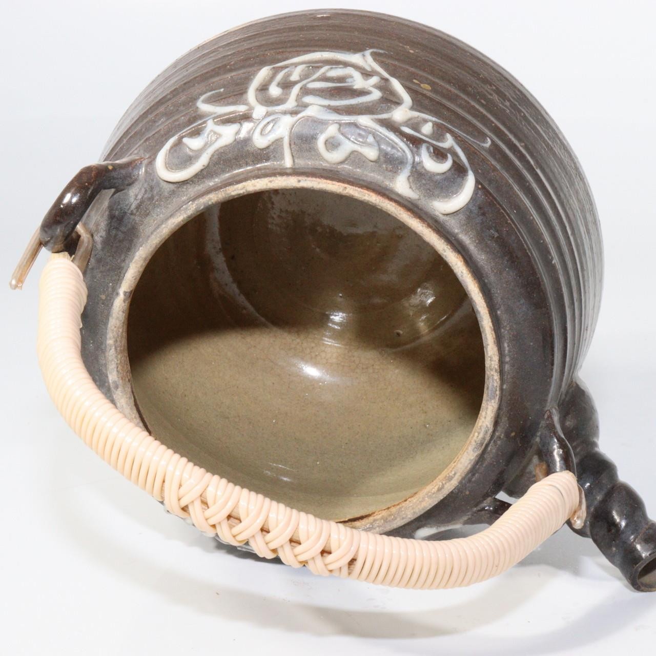 Japanese Mashiko Ware Ceramic Teapot Dark Brown Glaze Slip Motif PCP1464