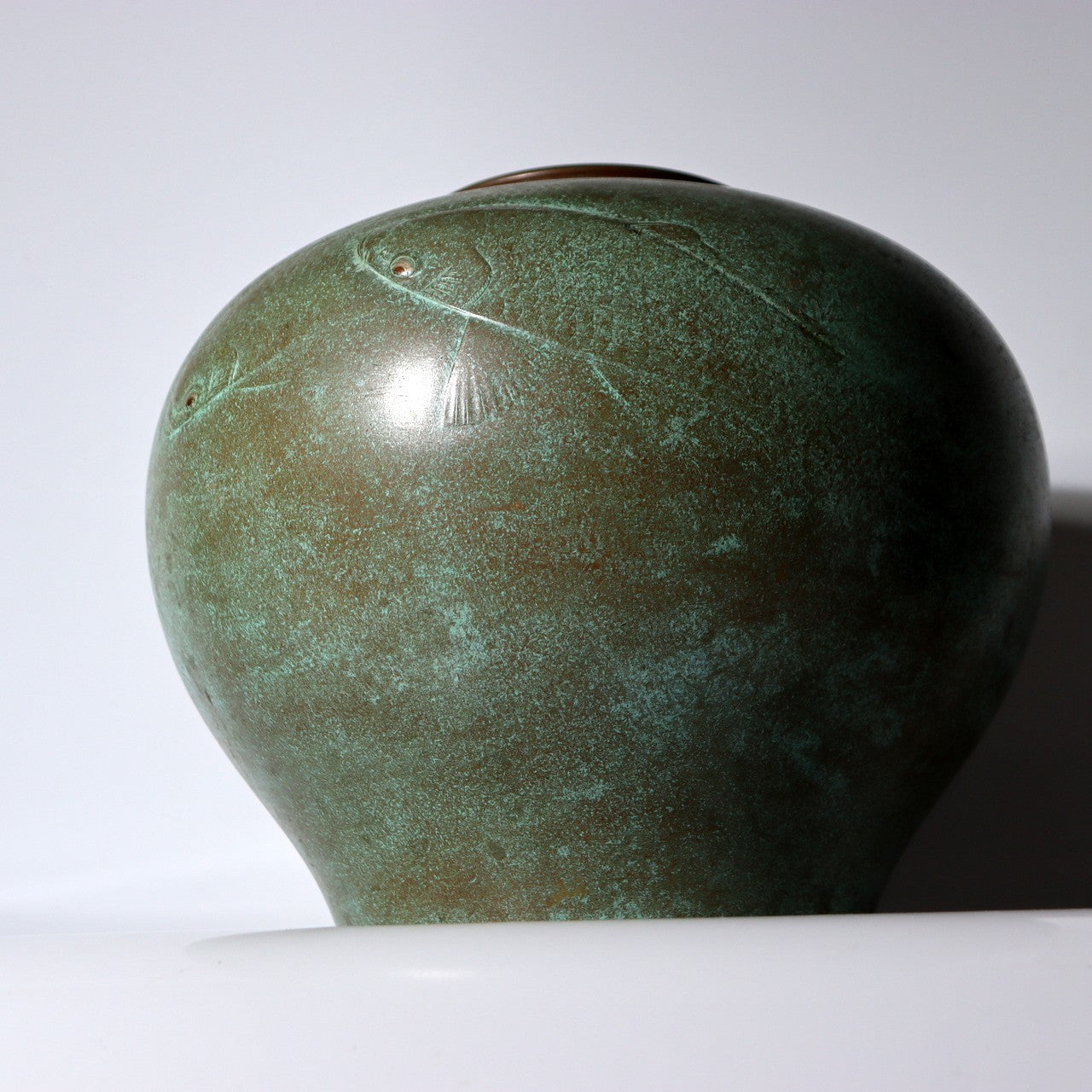 Vintage Heavyweight Japanese Bronze Vase Engraved carp Motif Verdigris Patina8