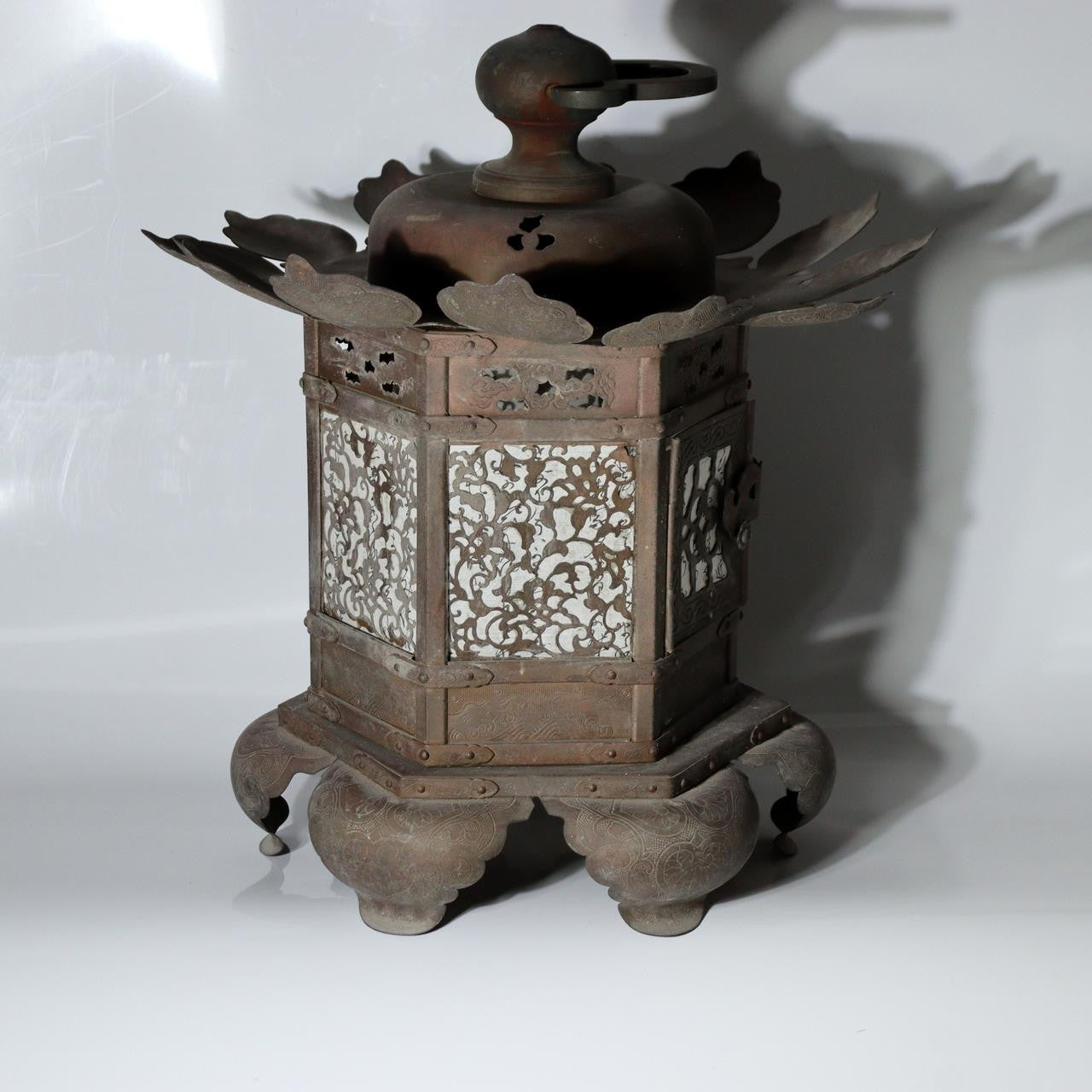Japanese Kyoto Antique Bronze Lotus Temple Lantern Toro Buddhist Altar 33cm2