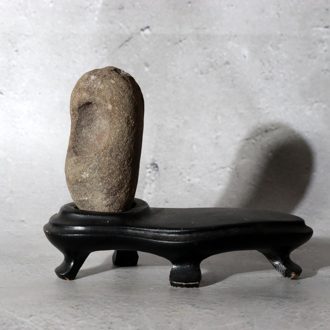 Japanese Hokkaido Daruma Suiseki Viewing Stone with Wooden Daiza Base3