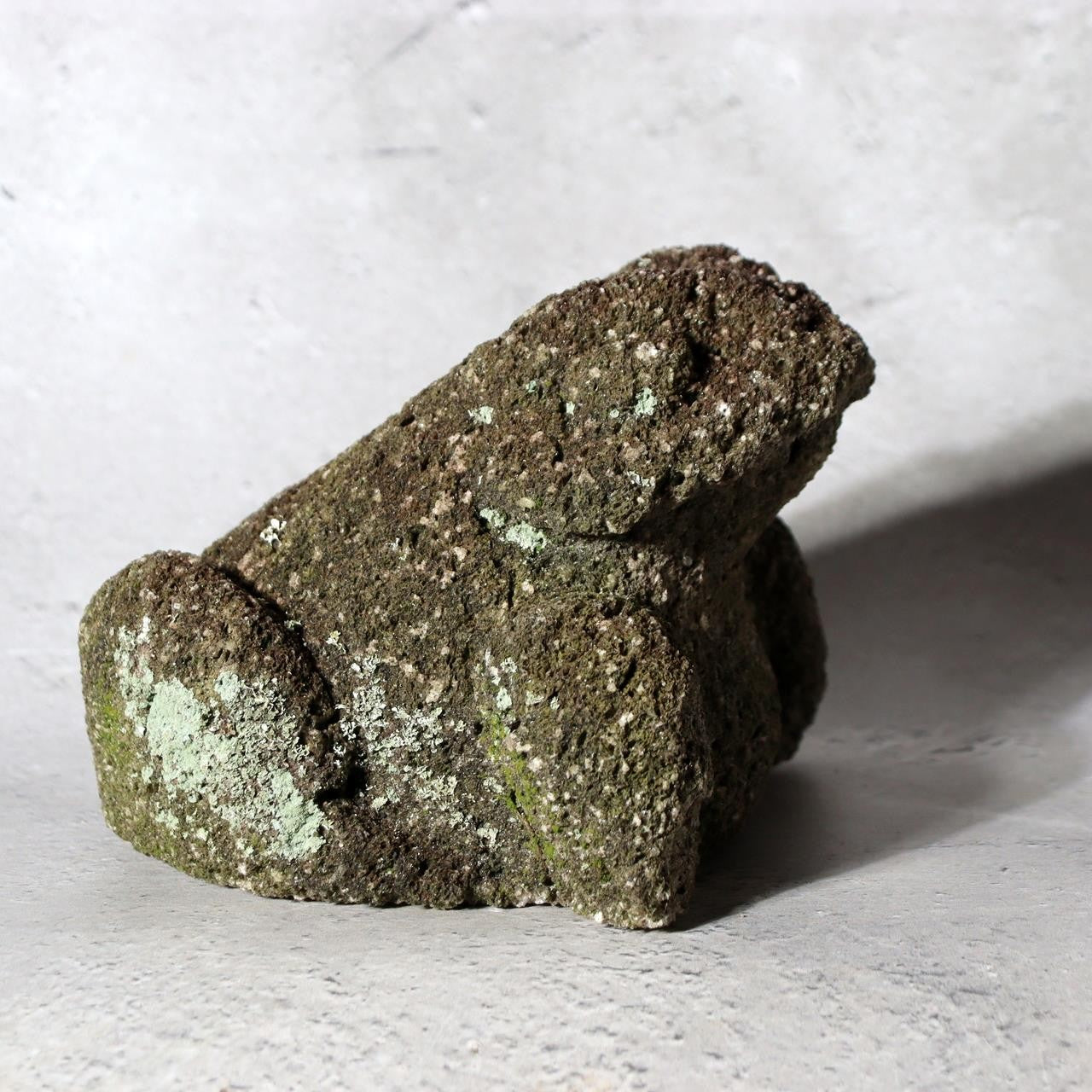 Rustic Japanese Folk Art Hand-Carved Pumice Stone Frog Figurine Kaeru SDB1370