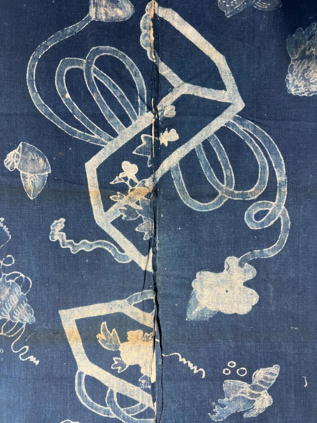 Antique Japanese Kofu Indigo Tsutsugaki Fabric Kaioke Shell Motif 145cm6