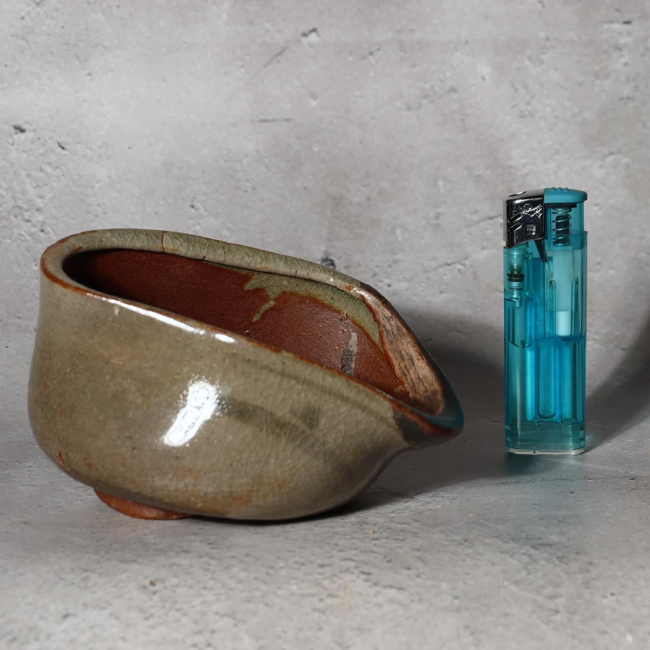 Antique Japanese Karatsu Tea Bowl Chawan Kihara Kiln Distorted Shape Box PCP2771