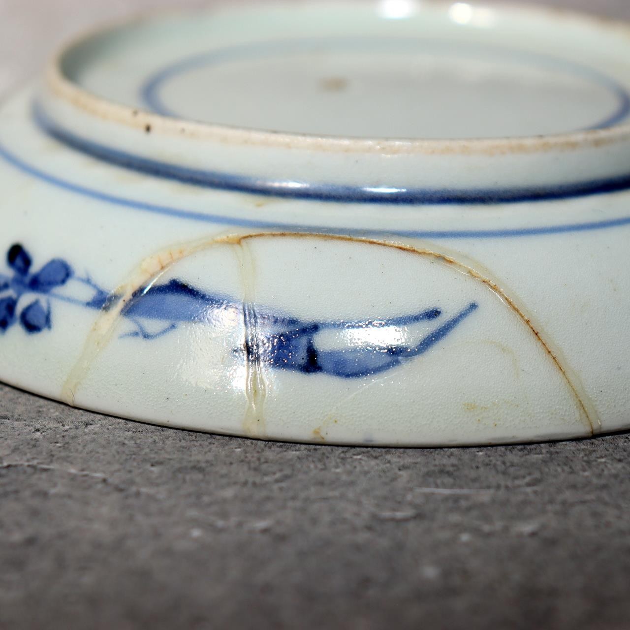 Antique Japanese KoImari Porcelain Dish Flower Cart 17th C. Edo Repair IP1284