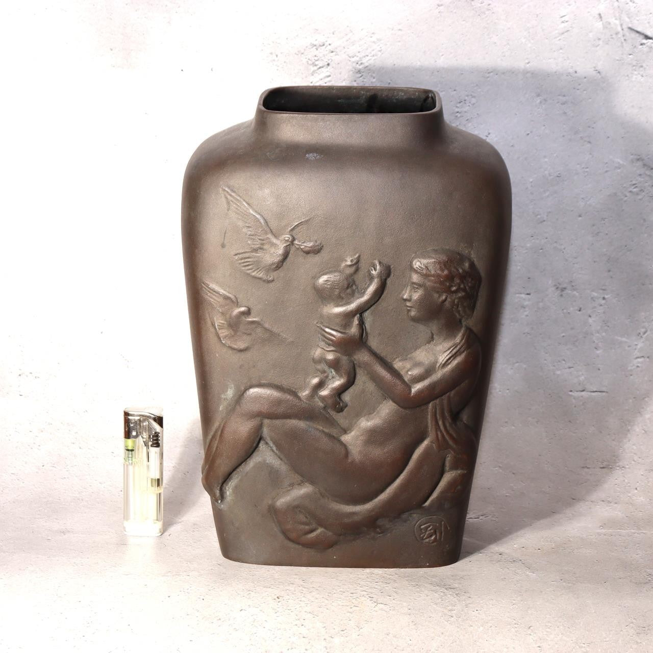 Vintage Japanese Bronze Vase Mother and Child Peace Doves Go Takahashi Sculpture1