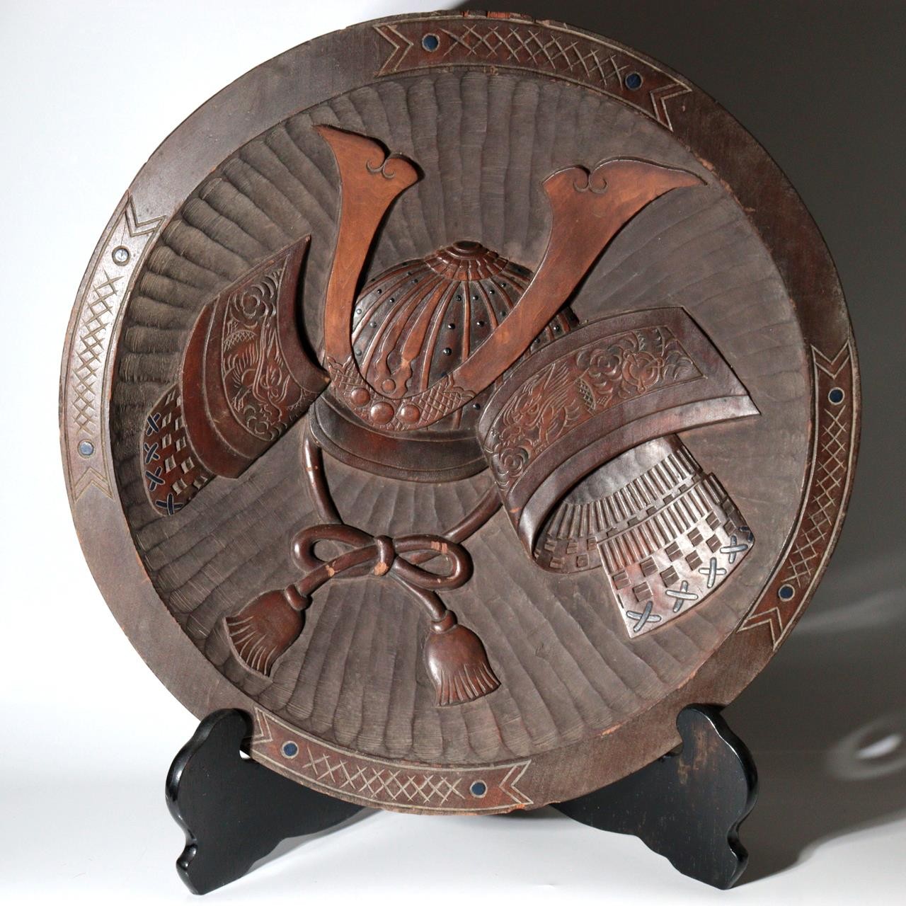 Pre-WWII Japanese Carved Wood Round Tray Samurai Kabuto Helmet Dragon Motif0
