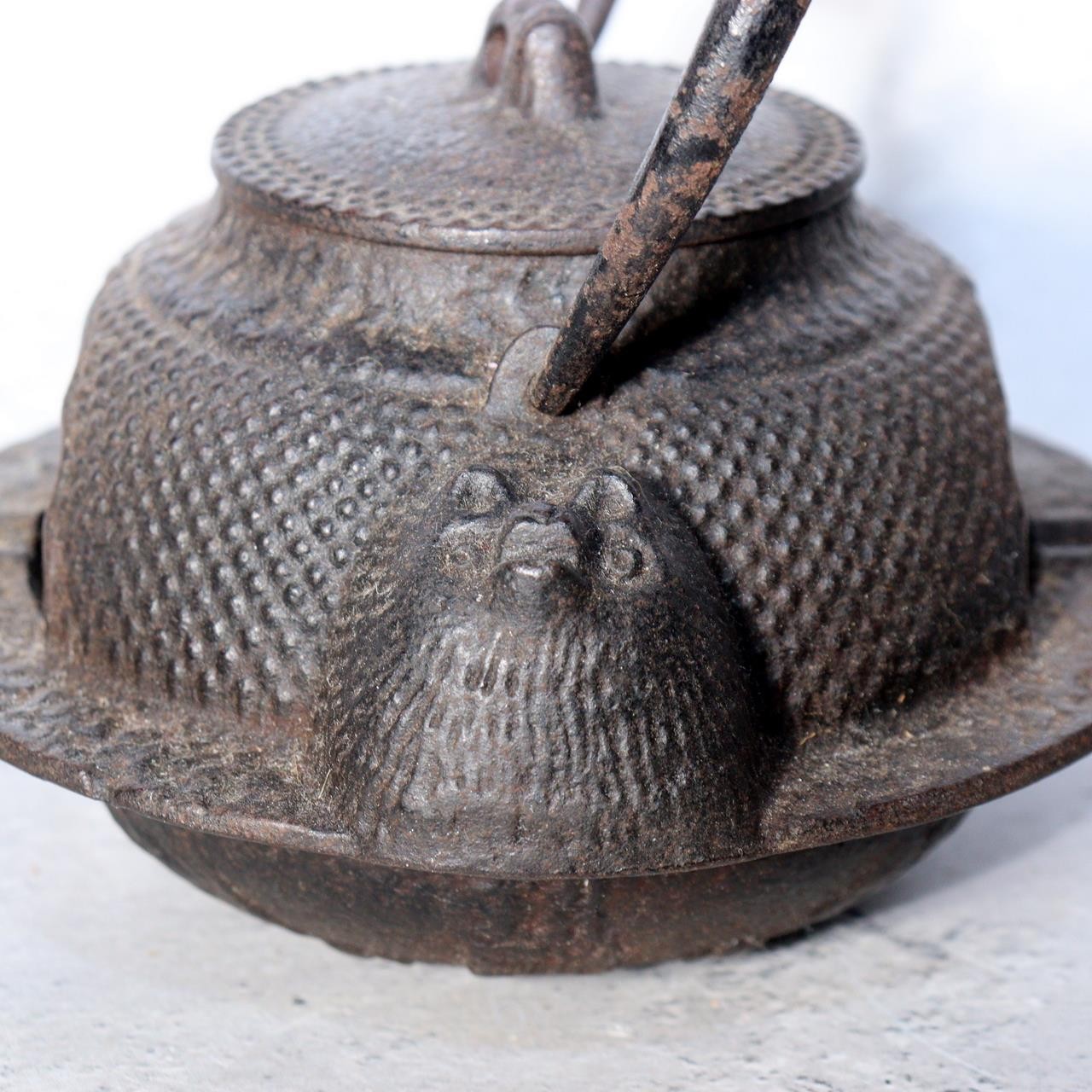 Authentic Nanbu Tekki Cast Iron Tanuki Ashtray Vintage Bunbuku Chagama Kettle4