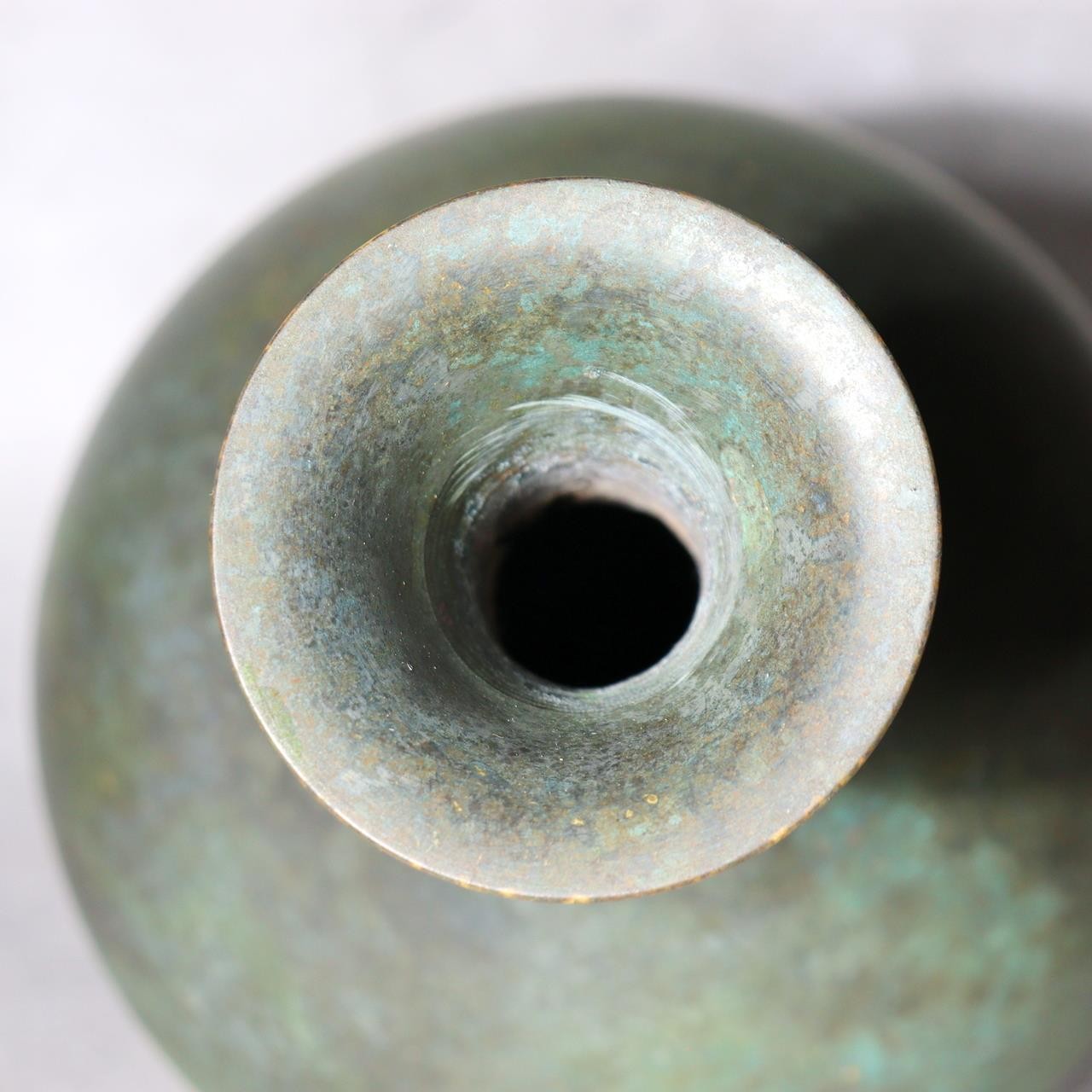 Takaoka Bronze Vase  Gousho Ancient Verdigris Patina Classic Trumpet Neck Japan7