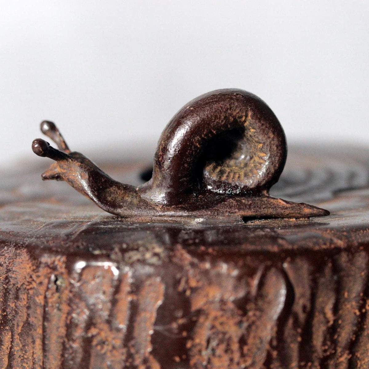 Vintage Japanese Takaoka Cast Bronze Vase Tree Stump Snail Getsuho10